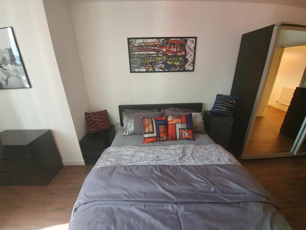 Double Room With Shared Bathroom London Kültér fotó